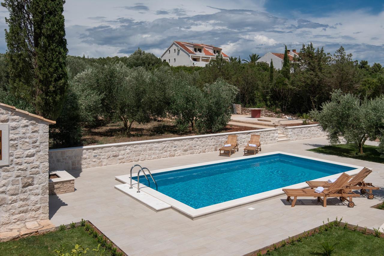Villa Loviste Paradise Exterior photo